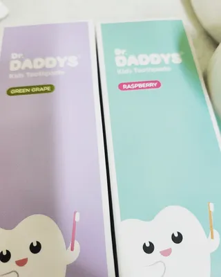닥터데디스 안심저불소 키즈치약 (라즈베리, 청포도향 중 택 1) 60g +  여행용 미니 치약 15g — 5점을 준 리뷰어가 2022년 11월 올린 사용 사진
