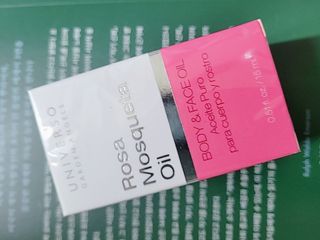 유니베르소 로즈힙 오일 15ml — 4점을 준 리뷰어가 2021년 6월 올린 사용 사진