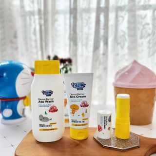 포멀비 키즈 더마베리어 아토 세트(크림 120ml+워시 300ml+스틱밤 18g) — 5점을 준 리뷰어가 2023년 11월 올린 사용 사진