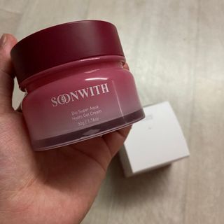 SOONWITH 바이오 수퍼 아쿠아 하이드로 젤 크림 — 5점을 준 리뷰어가 2021년 5월 올린 사용 사진