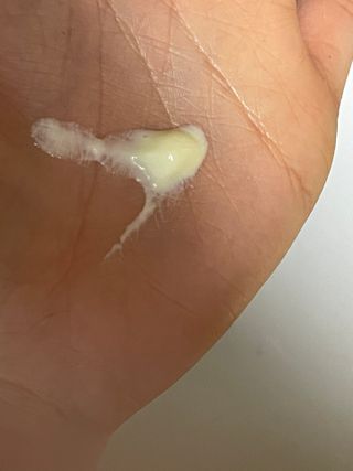 [위켄더스] 끈적임 없이 수분감을 채워주는 핸드& 바디로션 1종 랜덤발송 — 5점을 준 리뷰어가 2022년 5월 올린 사용 사진