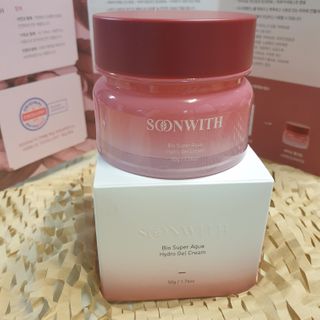 SOONWITH 바이오 수퍼 아쿠아 하이드로 젤 크림 — 5점을 준 리뷰어가 2021년 3월 올린 사용 사진