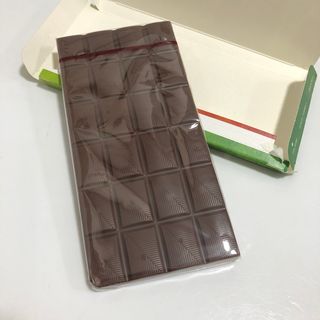 당류2g 자일리톨로 단맛을낸 슈카 퓨어비건 무설탕초콜릿 Xucker vegan 2개입 — 3.5점을 준 리뷰어가 2021년 4월 올린 사용 사진