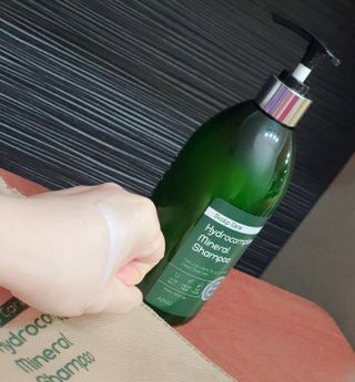 주식회사 에이징 하이드로컴플렉스 미네랄 샴푸 — 5점을 준 리뷰어가 2023년 1월 올린 사용 사진