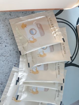라라앤모어 유아 액체세제+세탁기클리너 — 5점을 준 리뷰어가 2022년 2월 올린 사용 사진
