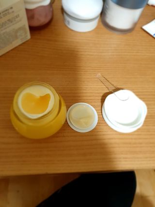 [후르디아] 미백 기능성 감귤 브라이트닝 크림 — 5점을 준 리뷰어가 2021년 4월 올린 사용 사진