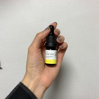 라라로즈데이 시즌2 천연 아로마오일 Y존 케어 속옷향수 이너퍼퓸 5ml  여성의 자존감을 UP시키자 — 5점을 준 리뷰어가 2021년 10월 올린 사용 사진