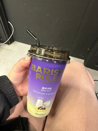 바리스타룰스 돌체 라떼 — 5점을 준 리뷰어가 2023년 4월 올린 사용 사진