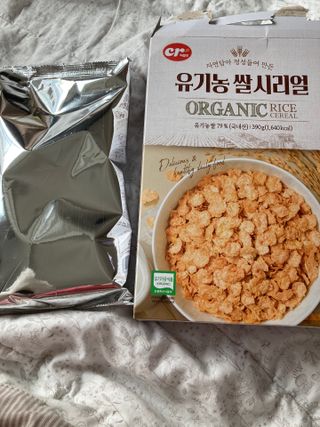 씨알푸드 유기농 쌀 시리얼 390g + 갓 구운 유기농 발아통곡물 150g — 5점을 준 리뷰어가 2021년 12월 올린 사용 사진