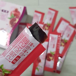 헬스업_쁘띠쁘띠석류콜라겐젤리_20g x 14포 — 5점을 준 리뷰어가 2021년 1월 올린 사용 사진