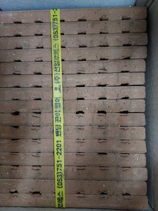 [신흥산업] 붙이는 벽돌 황토 파벽돌 230mm 45장,  욕실 인테리어 실내장식 셀프인테리어 — 5점을 준 리뷰어가 2023년 5월 올린 사용 사진