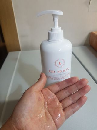 프리[닥터문] 유산균 락토케어 질경초 여성청결제 1000ml (젤타입) — 5점을 준 리뷰어가 2022년 7월 올린 사용 사진