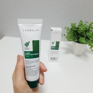 랑벨 랑바이오 블랙 시카 크림 50ml(블랙비 프로폴리스, 시카 4종, 판테놀 10 함유) — 5점을 준 리뷰어가 2022년 3월 올린 사용 사진