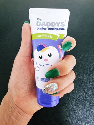 닥터데디스 안심불소 튼튼치약(청포도, 민트 중 택 1) 60g + 여행용 미니 치약 15g — 5점을 준 리뷰어가 2022년 8월 올린 사용 사진