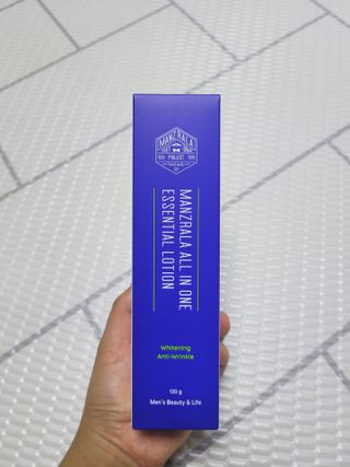 맨즈랄라 라이브캠페인 올인원블루샤워바2개+올인원로션1개 — 5점을 준 리뷰어가 2021년 6월 올린 사용 사진