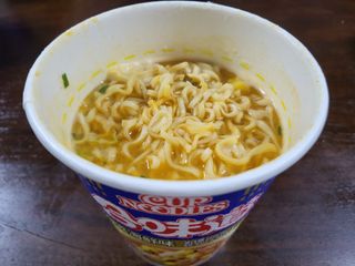 NISSIN 닛신 컵누들  4종 - 씨푸드오리지날, 씨푸드 스파이시, 씨푸드 커리, 씨푸드 XO소스 — 5점을 준 리뷰어가 2021년 12월 올린 사용 사진