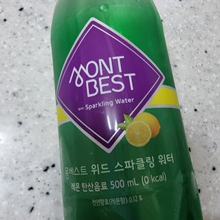 몽베스트 Montbest with Sparkling water Lemon OR Lime 20병(랜덤) — 3.5점을 준 리뷰어가 2021년 10월 올린 사용 사진