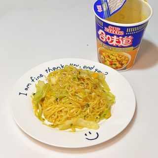 NISSIN 닛신 컵누들  4종 - 씨푸드오리지날, 씨푸드 스파이시, 씨푸드 커리, 씨푸드 XO소스 — 5점을 준 리뷰어가 2022년 3월 올린 사용 사진