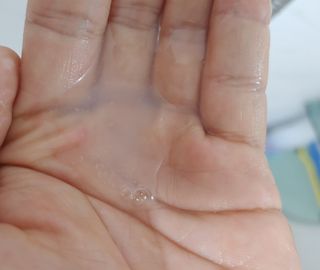 르핸스 퍼포밍 5 샴푸 비반트 포렛/베티버 포그 — 5점을 준 리뷰어가 2023년 1월 올린 사용 사진