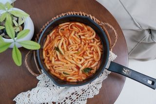 [푸딩팩토리] 요즘누들떡볶이540g + 매콤누들떡볶이 470g — 5점을 준 리뷰어가 2022년 9월 올린 사용 사진