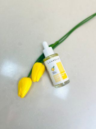 랑벨 비타 에너지 잡티 앰플 50ml 고농축 비타민, 저자극, 수분 촉촉, 미백 앰플 — 4.5점을 준 리뷰어가 2022년 3월 올린 사용 사진