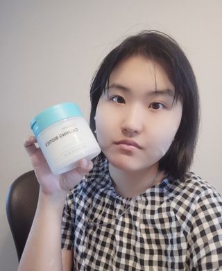 리더스코스메틱 리더스 카밍 바이오틱스 퀵 수딩 패드 — 5점을 준 리뷰어가 2022년 8월 올린 사용 사진