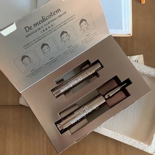 MF[더메디코템] 스피큘 DCA V리프팅 크림 — 3.5점을 준 리뷰어가 2024년 4월 올린 사용 사진