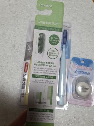 [오라덴스] 프리미엄 구강케어 버라이어티팩  + 스펀지치실 1P — 5점을 준 리뷰어가 2021년 7월 올린 사용 사진