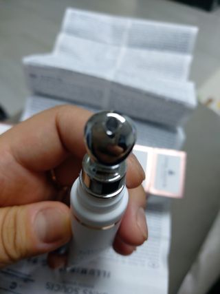 산수시 일루미네이팅 펄 영양 다크서클 스틱 아이 크림 케어 15ml — 5점을 준 리뷰어가 2021년 6월 올린 사용 사진