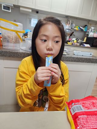 다나음 셀렌에 빠진 아연면역젤리 열대과일맛+사과맛 — 5점을 준 리뷰어가 2023년 4월 올린 사용 사진