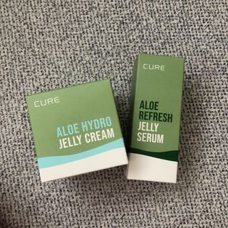 김정문알로에 큐어 큐어 알로에 리프레쉬 젤리 세럼, 큐어 알로에 하이드로 젤리 크림 — 5점을 준 리뷰어가 2021년 3월 올린 사용 사진