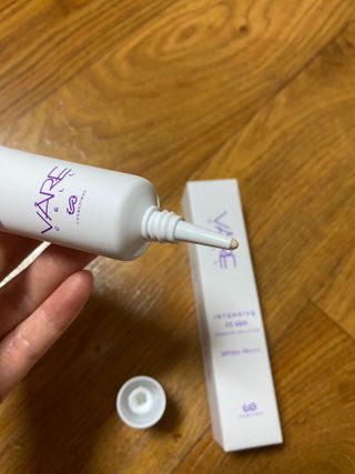 바르셀 톤업선크림 미백 메이크업베이스 CC크림 인텐시브 씨씨 젠 30ml — 5점을 준 리뷰어가 2021년 11월 올린 사용 사진