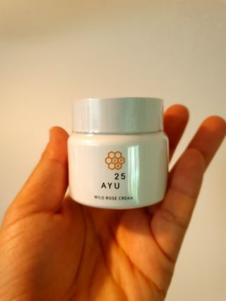 AYU25[아유트웬티파이브]다마스크로즈워터 베이스 천연 수분 촉촉 크림 — 3.5점을 준 리뷰어가 2021년 4월 올린 사용 사진