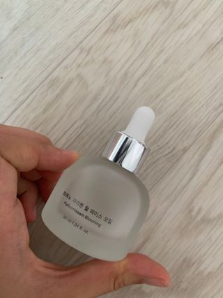 브에노 파리퀸 윌 페이스 오일 — 4.5점을 준 리뷰어가 2021년 7월 올린 사용 사진