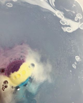 소담스퀘어 상암 Evreryday Bath Bomb Day7(에브리데이 배쓰밤 데이7) / 7종 중 2종 랜덤발송 — 5점을 준 리뷰어가 2022년 11월 올린 사용 사진