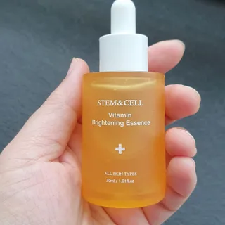 체르엠 스템앤셀 비타민 브라이트닝 에센스 30ml 1개 — 5점을 준 리뷰어가 2022년 4월 올린 사용 사진