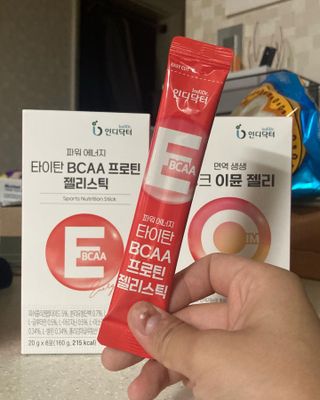 [인디닥터] 타이탄 BCAA 프로틴 젤리스틱 — 4.5점을 준 리뷰어가 2022년 4월 올린 사용 사진