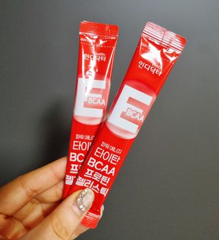 인디닥터 면역 생생 핑크 이뮨 젤리 + 타이탄 BCAA 프로틴 젤리스틱 — 5점을 준 리뷰어가 2022년 5월 올린 사용 사진