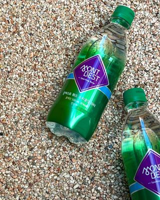 몽베스트 Montbest with Sparkling water Plain 20병 — 4.5점을 준 리뷰어가 2022년 9월 올린 사용 사진