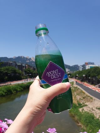 몽베스트 Montbest with Sparkling water Plain 20병 — 4점을 준 리뷰어가 2022년 6월 올린 사용 사진