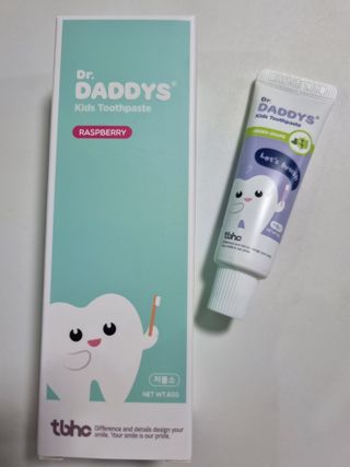 닥터데디스 안심저불소 키즈치약 (라즈베리, 청포도향 중 택 1) 60g +  여행용 미니 치약 15g — 5점을 준 리뷰어가 2022년 7월 올린 사용 사진