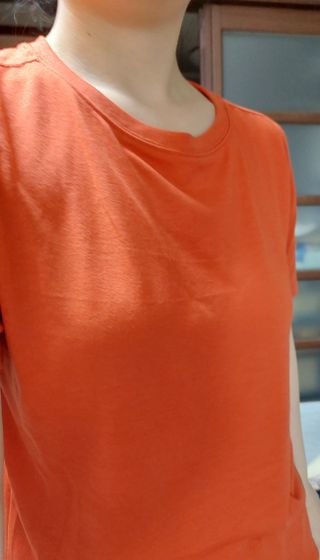 아르보노브라 아르보노 10color 데일리 반팔 노브라티 — 3.5점을 준 리뷰어가 2022년 5월 올린 사용 사진