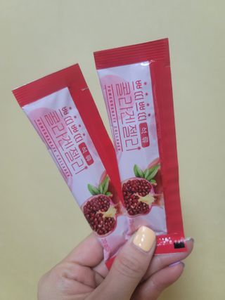 헬스업_쁘띠쁘띠석류콜라겐젤리_20g x 14포 — 5점을 준 리뷰어가 2021년 2월 올린 사용 사진
