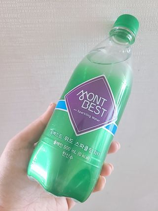 몽베스트 Montbest with Sparkling water Plain 20병 — 5점을 준 리뷰어가 2022년 7월 올린 사용 사진