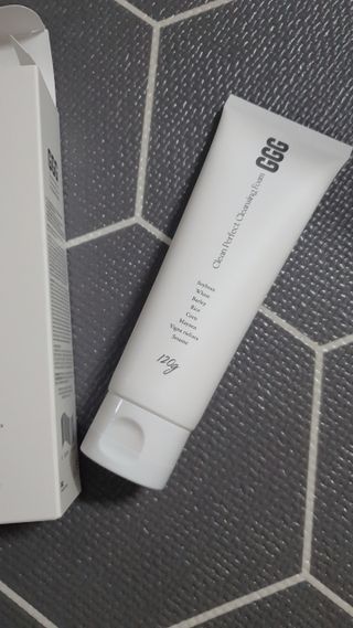 지지지 클린 퍼펙트 클렌징폼 120g — 5점을 준 리뷰어가 2022년 3월 올린 사용 사진