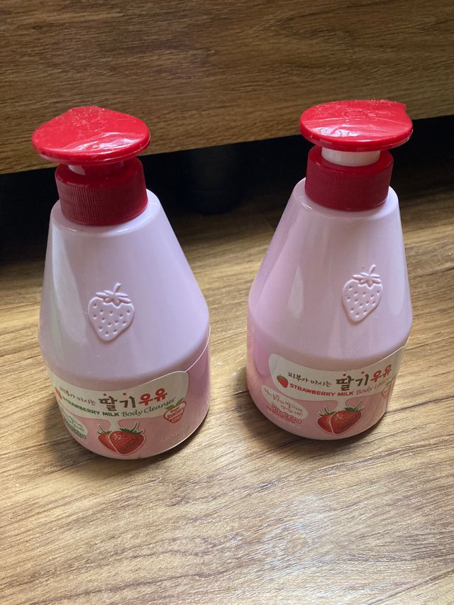 [과일나라] 피부가 마시는 딸기우유 바디클렌저&바디로션 리뷰 사진