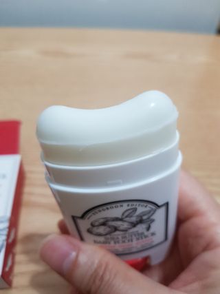 성분에디터 시어버터 아기발스틱 — 5점을 준 리뷰어가 2021년 6월 올린 사용 사진