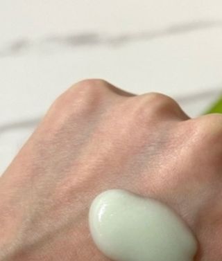 [후르디아] 아보카도 비건 약산성 효소필링젤 — 5점을 준 리뷰어가 2024년 2월 올린 사용 사진