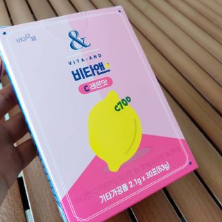 비타앤C 레몬맛, 망고맛 — 5점을 준 리뷰어가 2021년 5월 올린 사용 사진