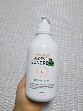 [닥터문] 프리미엄 알로에베라 선크림 500ml — 5점을 준 리뷰어가 2022년 6월 올린 사용 사진